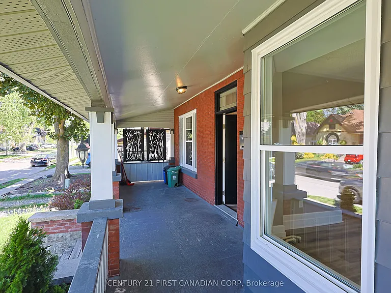 444 Dorinda St #MAIN FLOOR — Photo 22