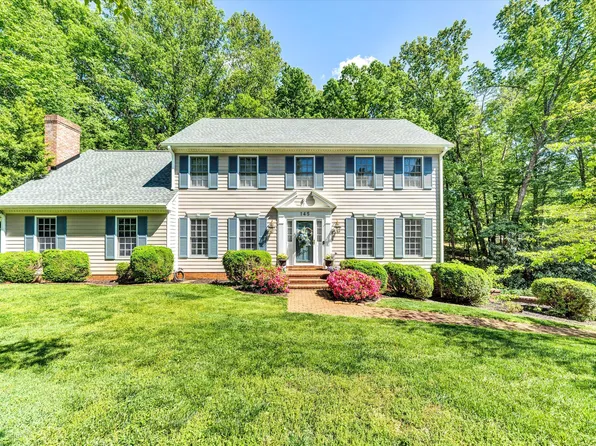 145 Cromwell Dr, Rocky Mount, VA 24151