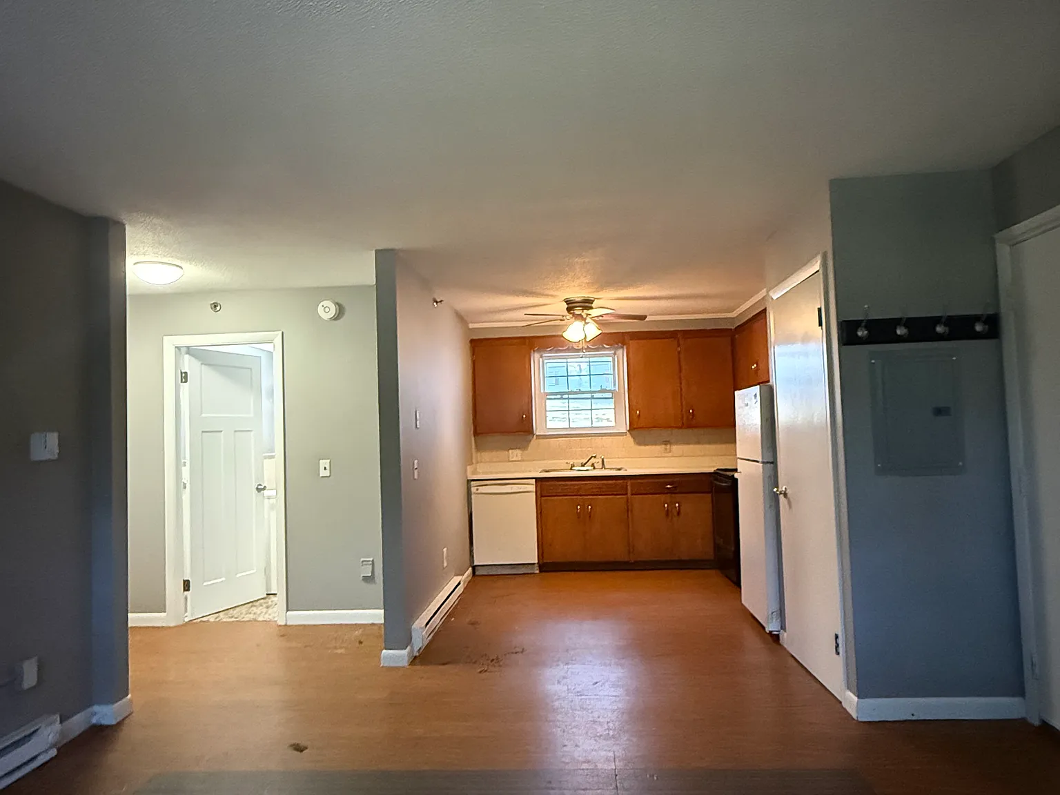 2 bed, 840 sqft, $1,795 — Photo 1
