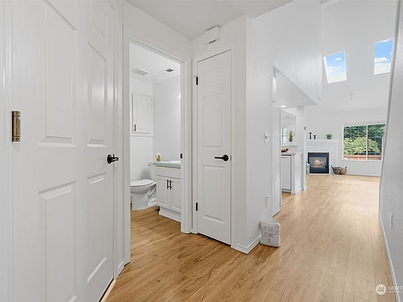5th image of 1205 24th Avenue Ct #F