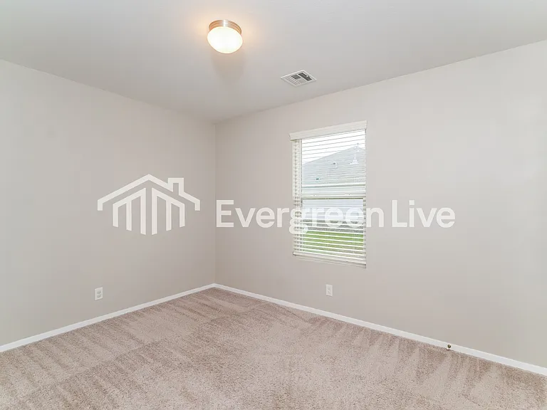 1615 S 31st St — Photo 12