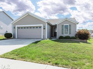 2904 Bardwell Rd, Bloomington, IL 61704