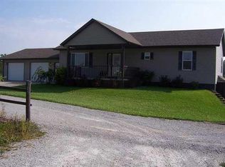 105 Roxanne Ln, Ligonier, IN 46767