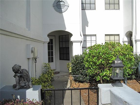 2nd image of 4149 Brentwood Park Cir