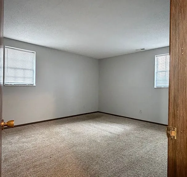 3355 W Laskey Rd — Photo 8