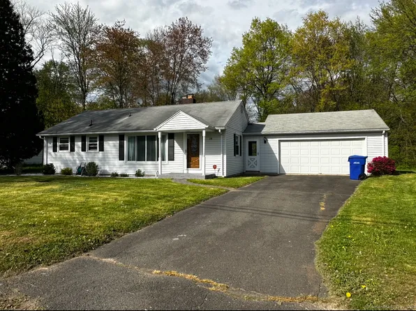 28 Cottage Grove Circle, Bloomfield, CT 06002