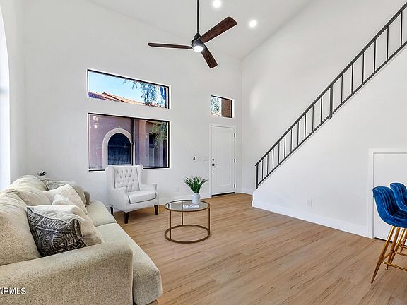 4th image of 500 N ROOSEVELT Avenue #95