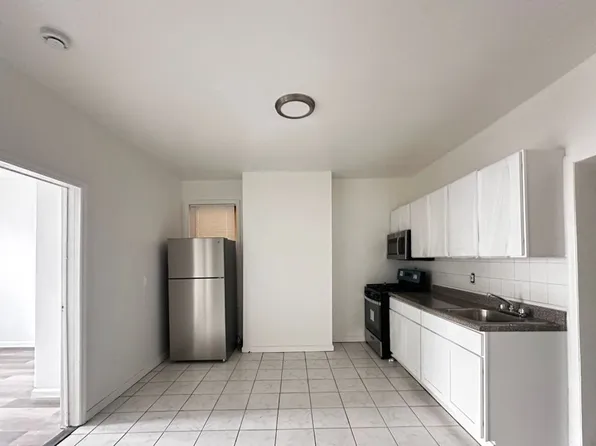 164 Seaview Avenue image 2 of 6