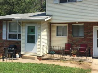 525 Sullivan St APT B, East Alton, IL 62024