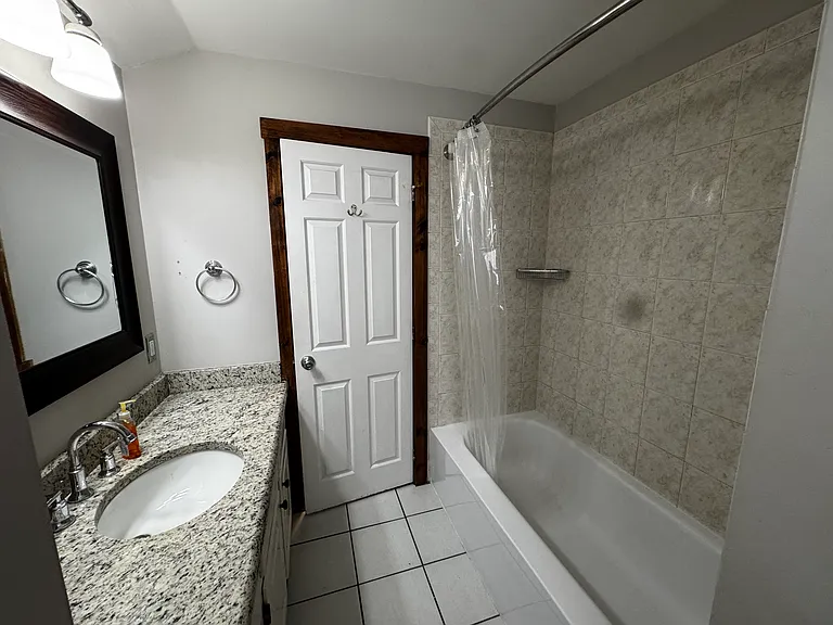 42 Essex St #1 — Photo 4
