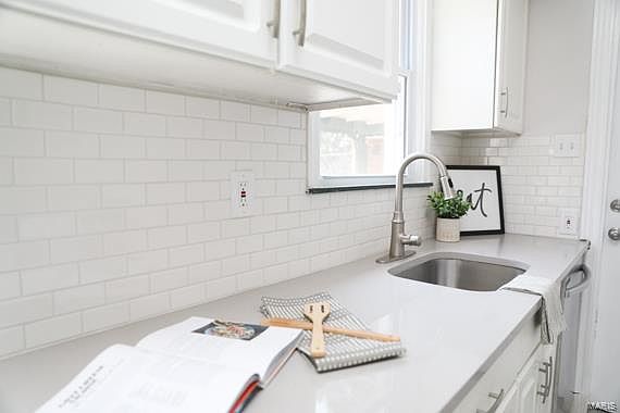 4th image of 8006 Crestway Ave