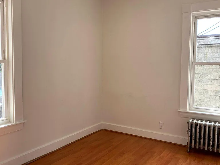 1st Floor bedroom off kitchen