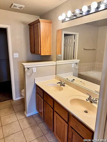 7731 Wexford Cv — Photo 12