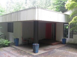 9537 NE Daniel Ct, Bainbridge Island, WA 98110