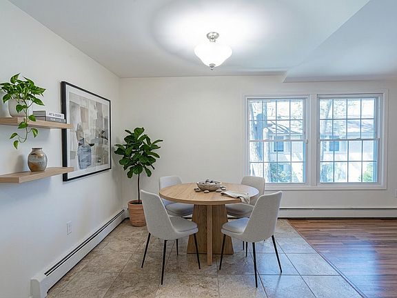 5th image of 4548 Cedar Lake Rd S APT 6