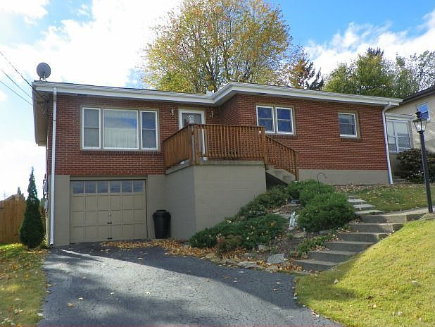 1st image of 526 John Edward Ln