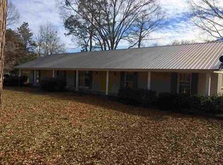 1510 Sunset Dr, Canton, MS 39046