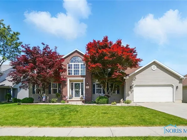 1506 Misty Oaks Dr, Findlay, OH 45840