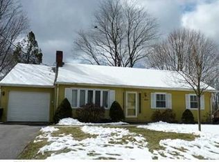 7 Hathaway Ave, Enfield, CT 06082
