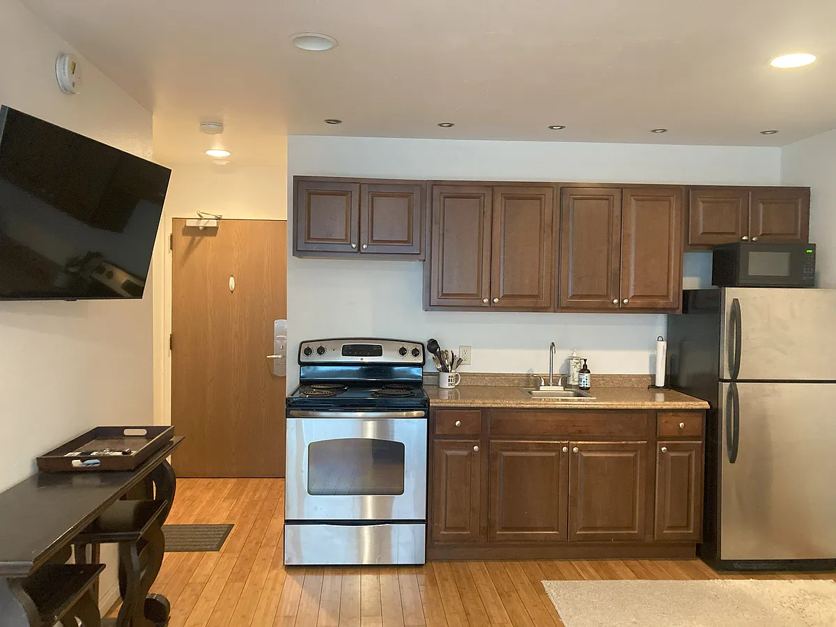 Building Photo - 2105 Prospector Ave #202