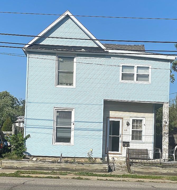 1st image of 1628 Erie Ave