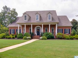 3200 Dry Stone Cir SE, Owens Cross Roads, AL 35763