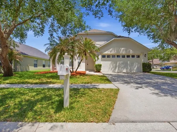 1353 Crimson Clover Ln, Wesley Chapel, FL 33543