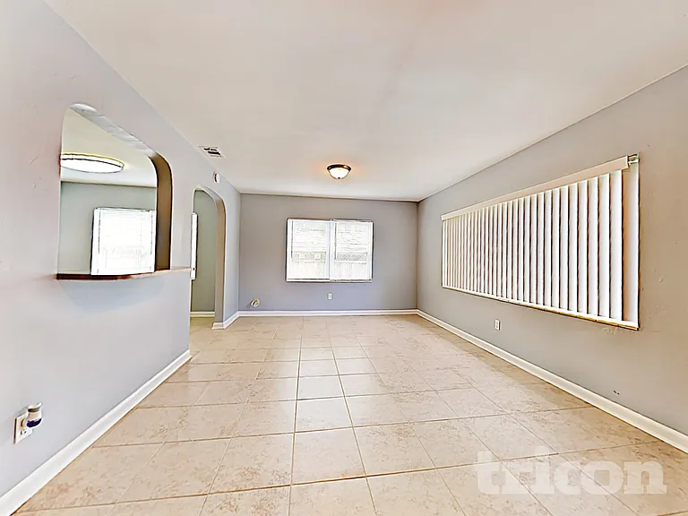 4153 2nd Ave N — Photo 5