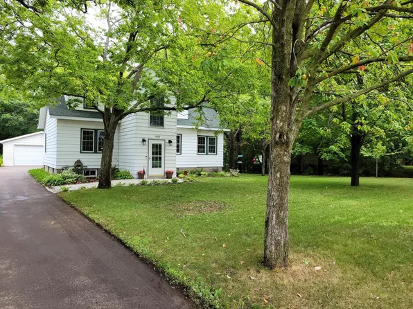 1830 Kilian Blvd SE, Saint Cloud, MN 56304