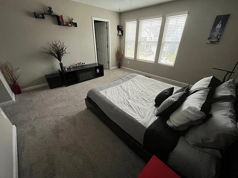 2346 Creek Bank Dr — Photo 36