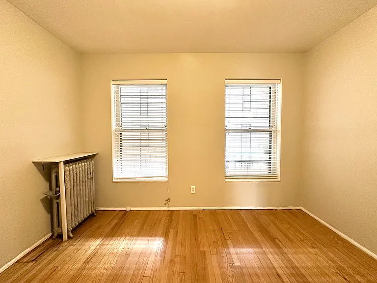 2858 N Clark St #2 — Photo 13