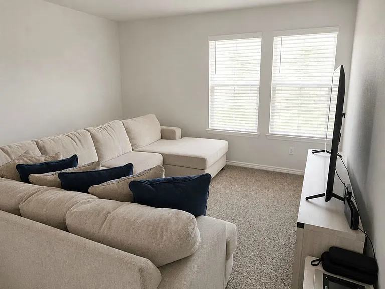 3848 Lorenzen Ct — Photo 10