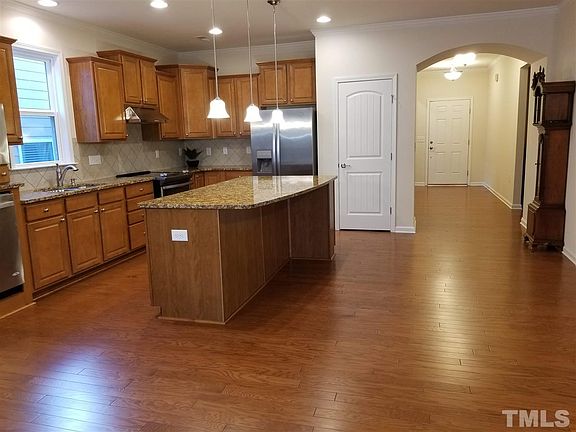 5th image of 1526 Horne Creek Dr