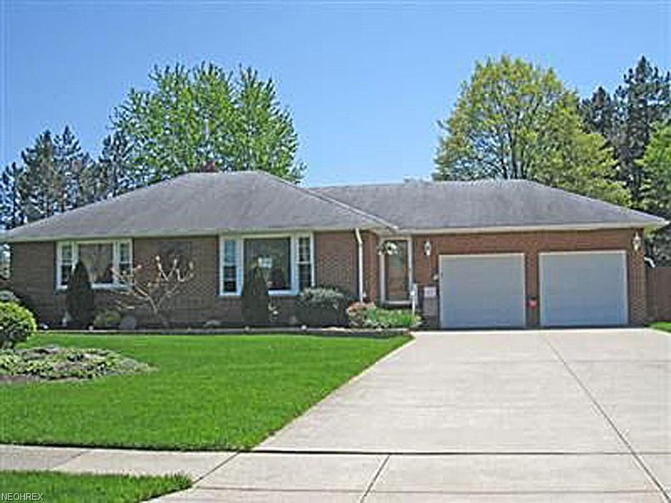 1st image of 18471 Meadow Ln