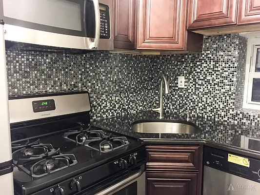 Rented by Anchor Associates | media 46