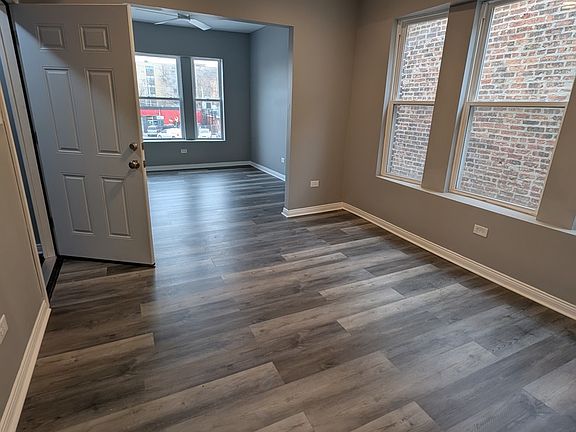 2nd image of 7121 S Perry Ave