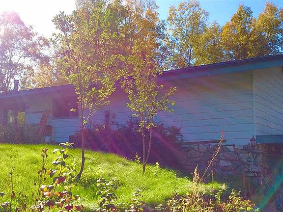 3rd image of 384 Terrace Dr