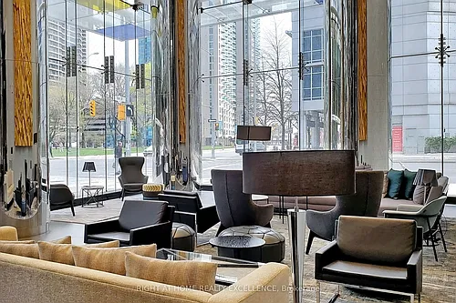 10 York St #2203 Photo 1