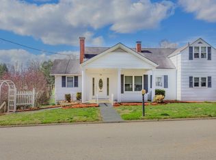 294 Bidwell St, Franklin, NC 28734