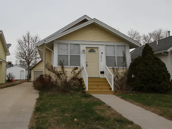 1616 Greene Ave NE, Cedar Rapids, IA 52402