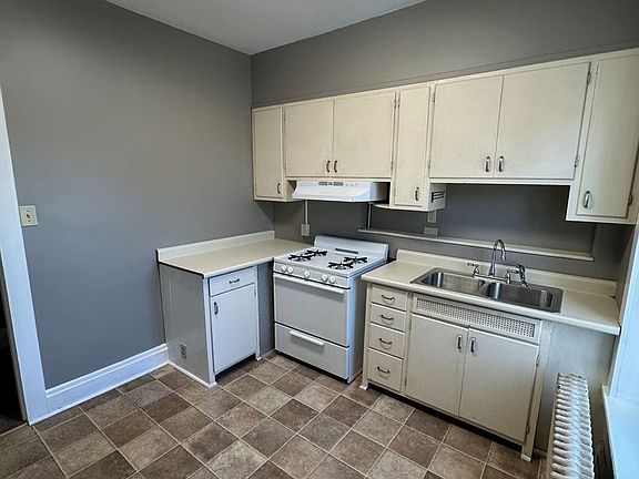 3rd image of 1427 Hampshire St #B301097f1