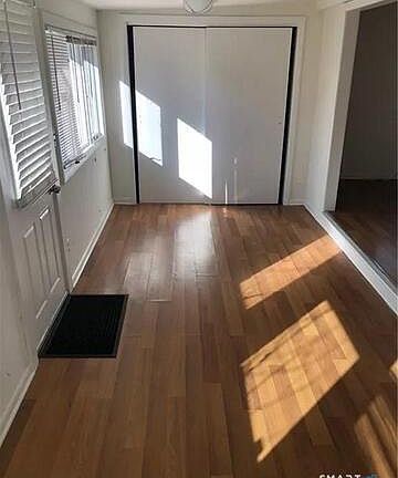 3rd image of 44 Roseville Rd