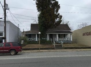 6 W Pine St, Mc Rae, GA 31055