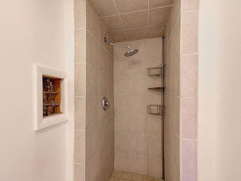232 N 200 W #12 — Photo 14