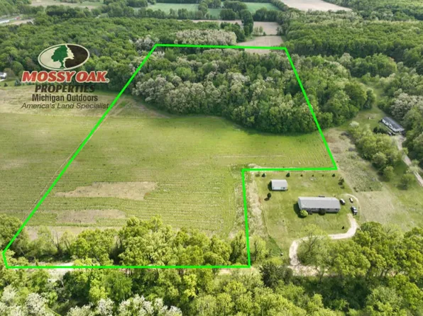 23221 Morton St, Dowagiac, MI 49047