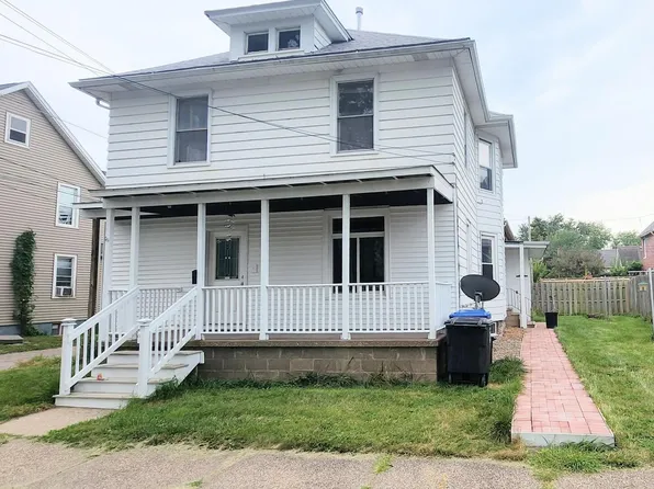 1146 14th Ave, Moline, IL 61265