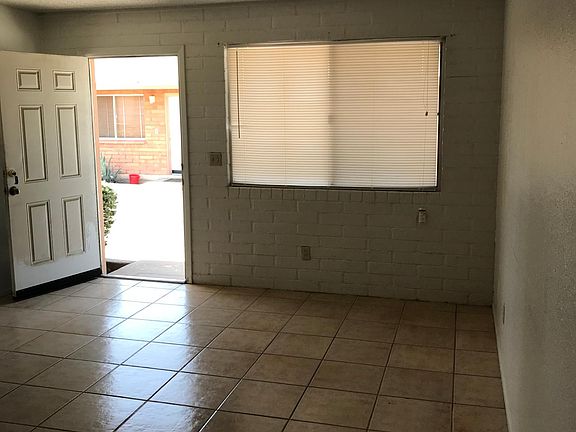 2nd image of 3651 E Bellevue St