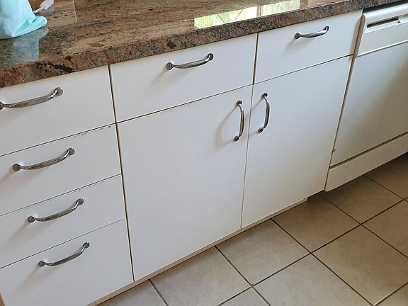 5th image of 5860 Hazeltine Ave APT 10
