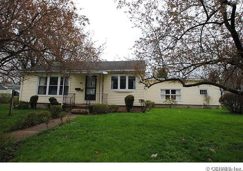 1st image of 214 E Park St