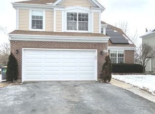43 Augusta Dr, Streamwood, IL 60107